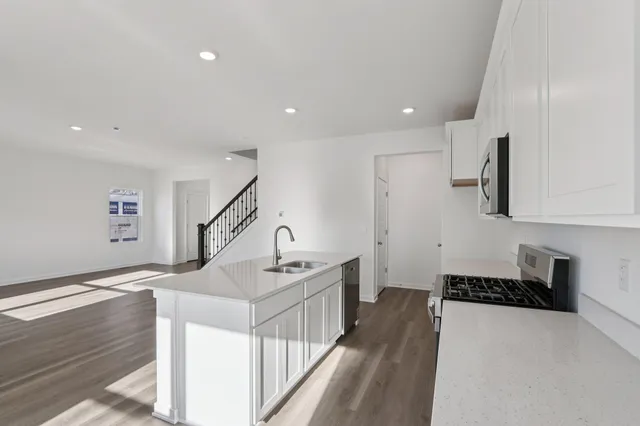 $439,990 | 7051 Oakmont Road, Mount Pleasant, WI 53403