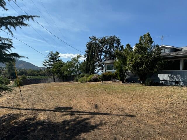677 West Valley View Road Talent, OR 97540 - Photo 11 of 48 IMG_2223