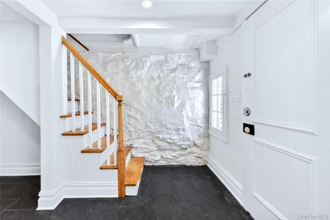 a view of entryway