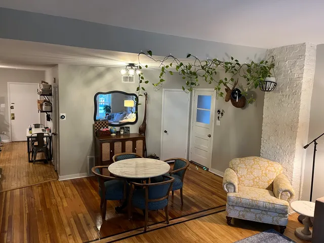 $1,900 | 4128 North Lincoln Avenue, Unit 2R, Chicago, IL 60618