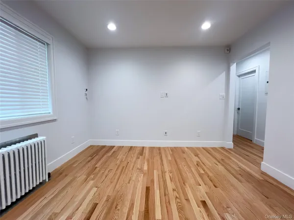 $3,200 | 246-17 Union Turnpike, Unit A | Glen Oaks