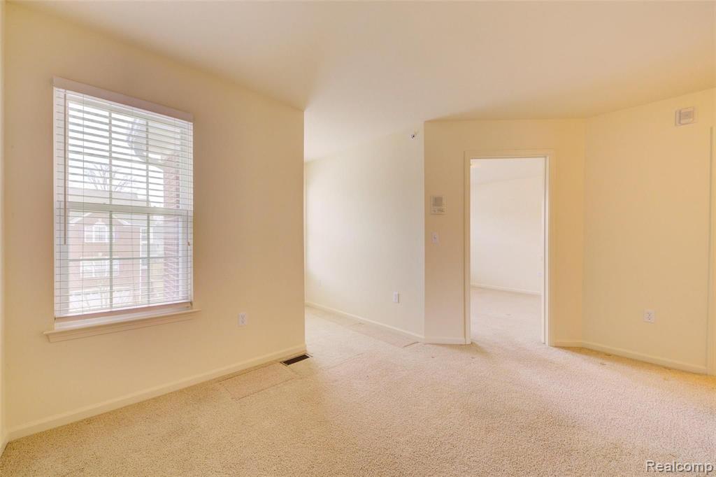 710 Cherry Orchard Road Canton, MI 48188 - Photo 18 of 42