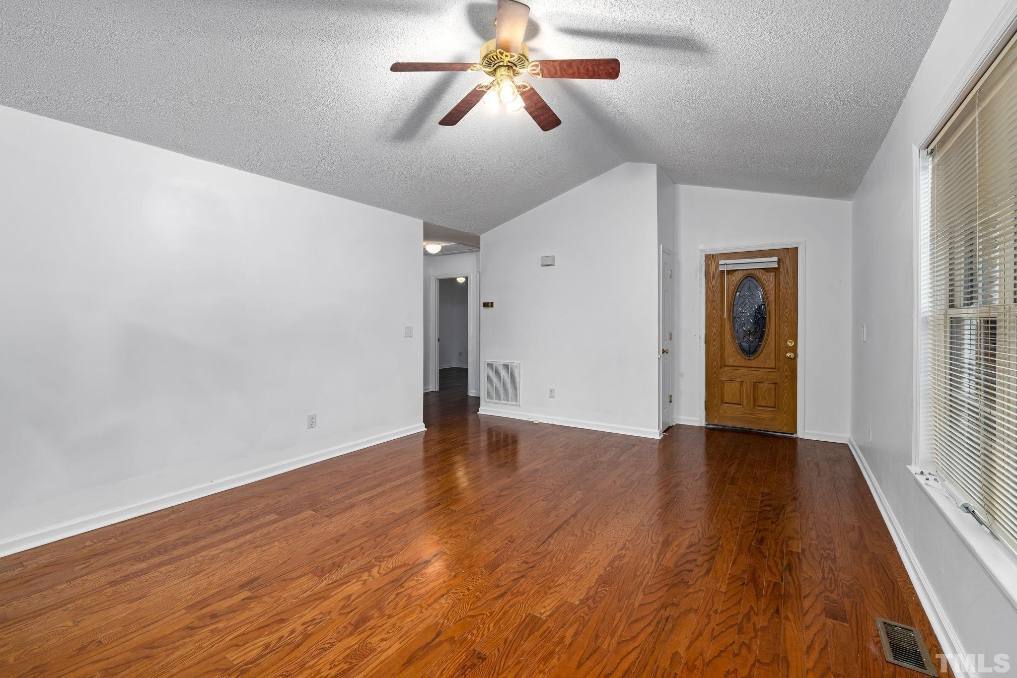 848 Darby Street Raleigh, NC 27610 - Photo 4 of 18 Photo #4