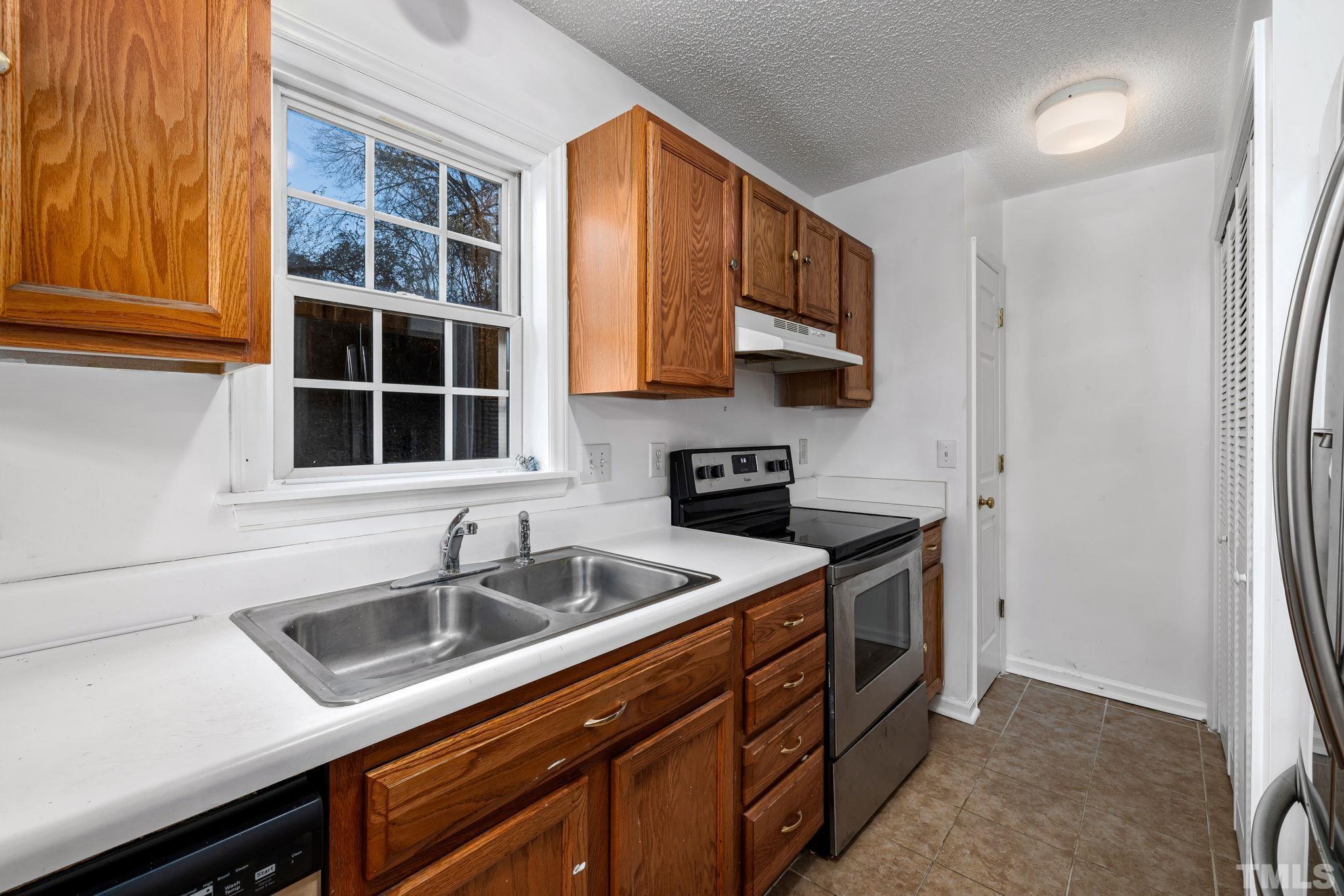 848 Darby Street Raleigh, NC 27610 - Photo 9 of 18 Photo #9