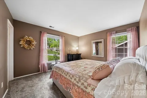 $378,000 | 1005 Pinafore Drive, Charlotte, NC 28212