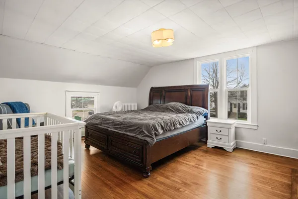 $275,000 | 412 West High Street, Sycamore, IL 60178
