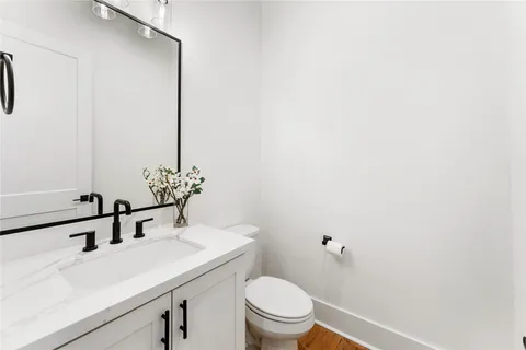 $699,900 | 517 East 4th Street, Houston, TX 77007