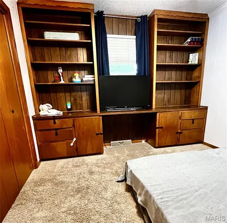 $214,900 | 611 East Cedar Street, Bertrand, MO 63823