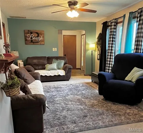 $214,900 | 611 East Cedar Street, Bertrand, MO 63823