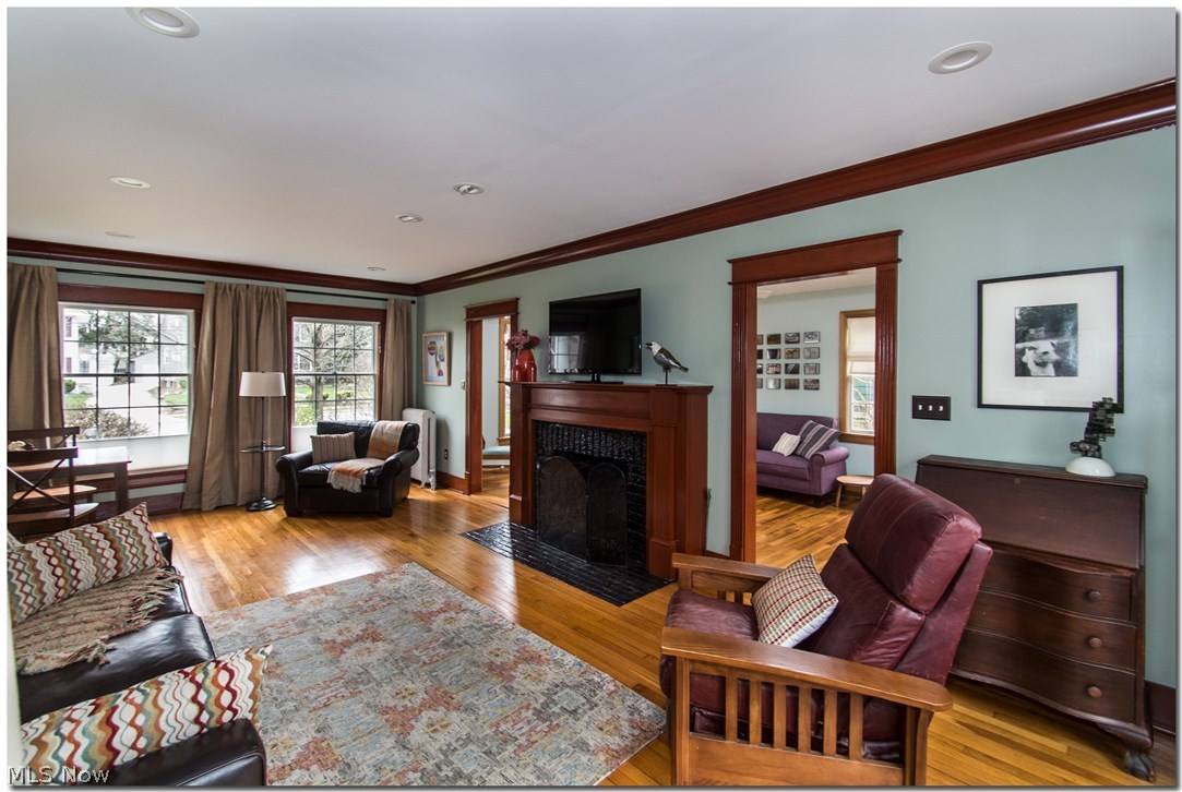 2904 Warrington Road Cleveland, OH 44120 - Photo 6 of 34 Gallery Image 6