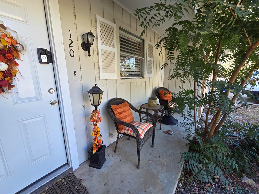 120 Cynthia Drive Kerrville, TX 78028 - Photo 2 of 20