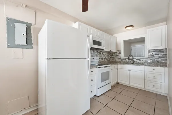 $2,000 | 1400 Binney Drive, Fort Pierce, FL 34949