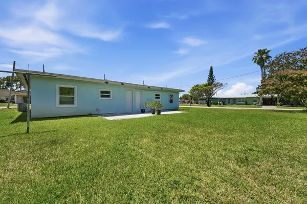 $2,000 | 1400 Binney Drive, Fort Pierce, FL 34949