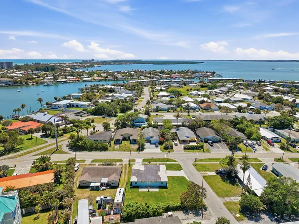 $2,000 | 1400 Binney Drive, Fort Pierce, FL 34949