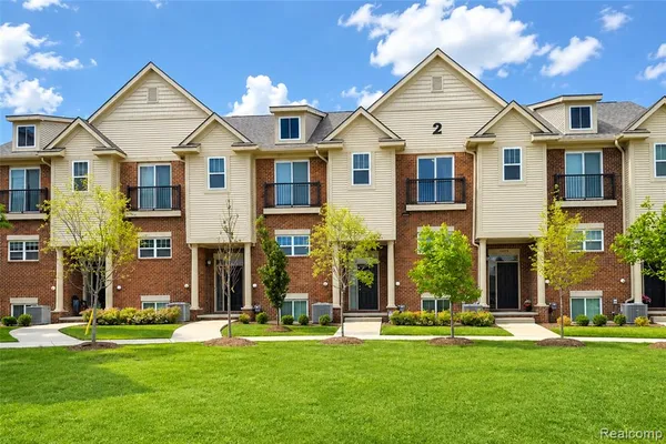 $469,900 | 41626 Orianna Lane, Novi, MI 48375