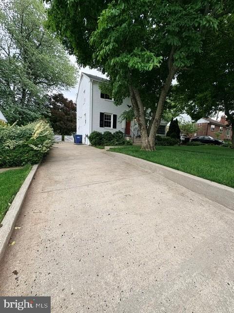 5909 Gloucester Avenue Springfield, VA 22150 - Photo 20 of 20 Driveway