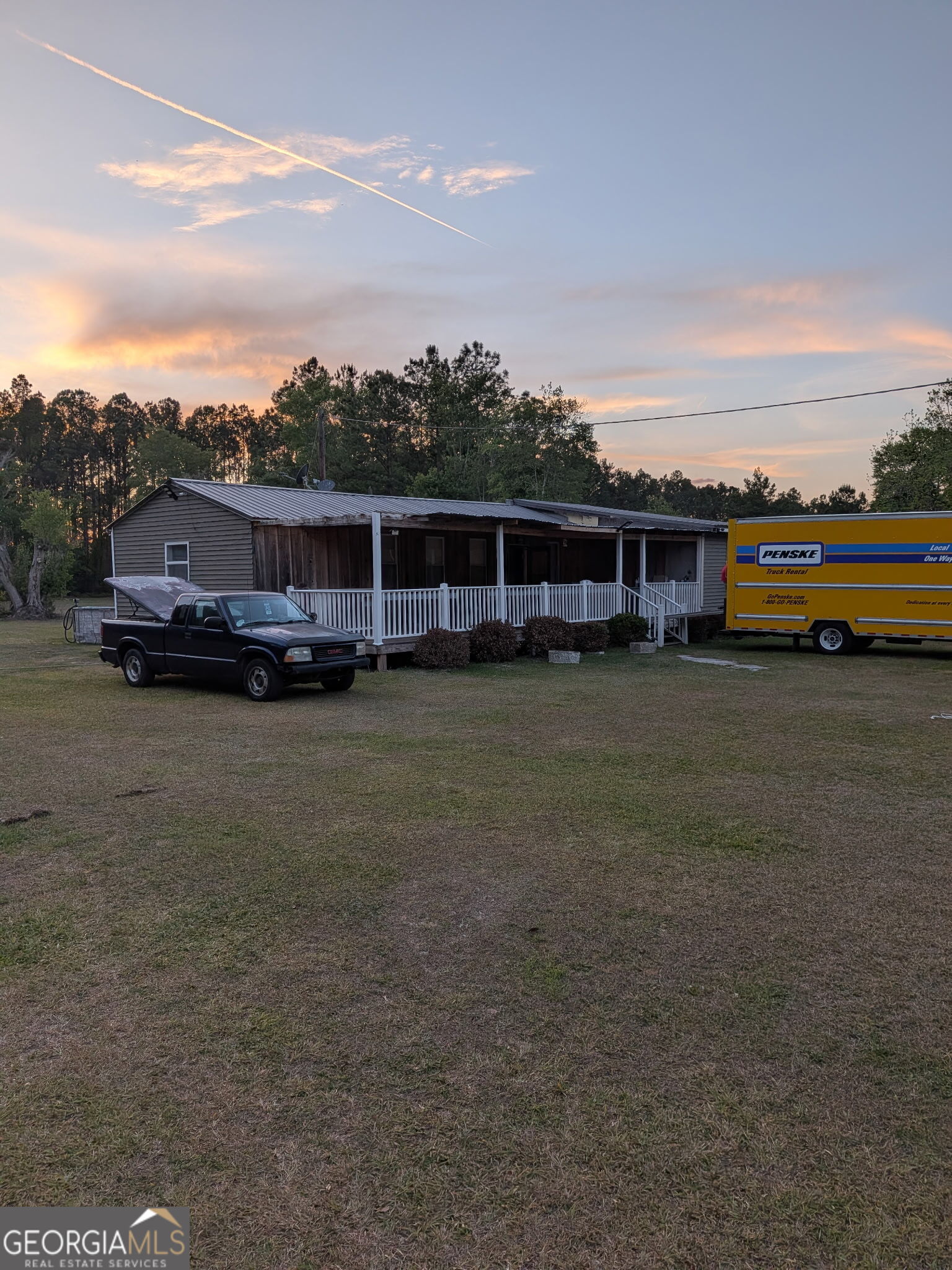 1670 Astoria Road Waycross, GA 31503 - Photo 2 of 39