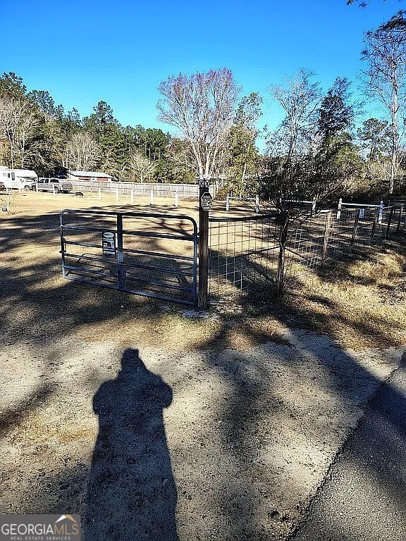 1670 Astoria Road Waycross, GA 31503 - Photo 3 of 39