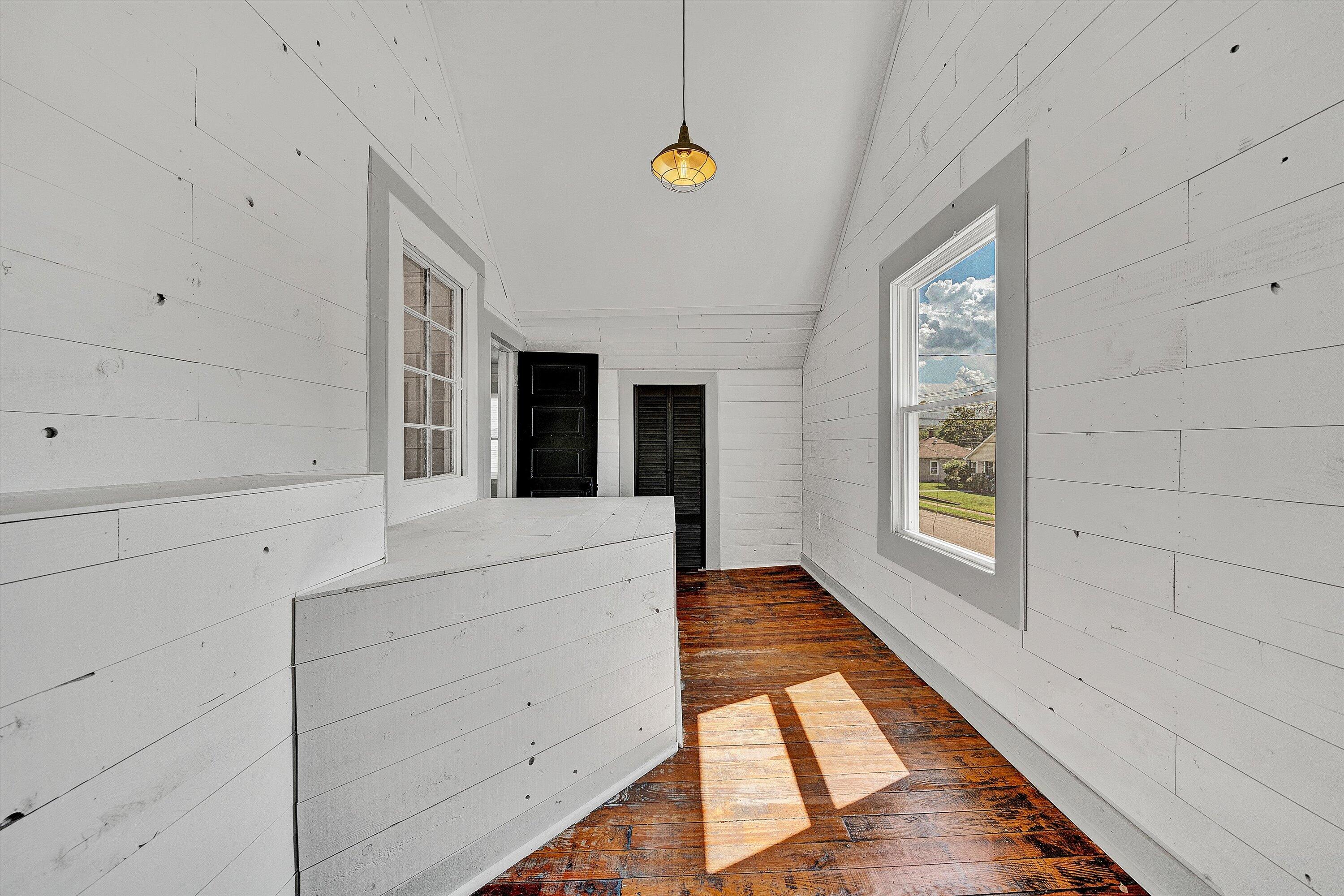 402 7th Street Salem, VA 24153 - Photo 22 of 32 a view of kitchen with wooden floor