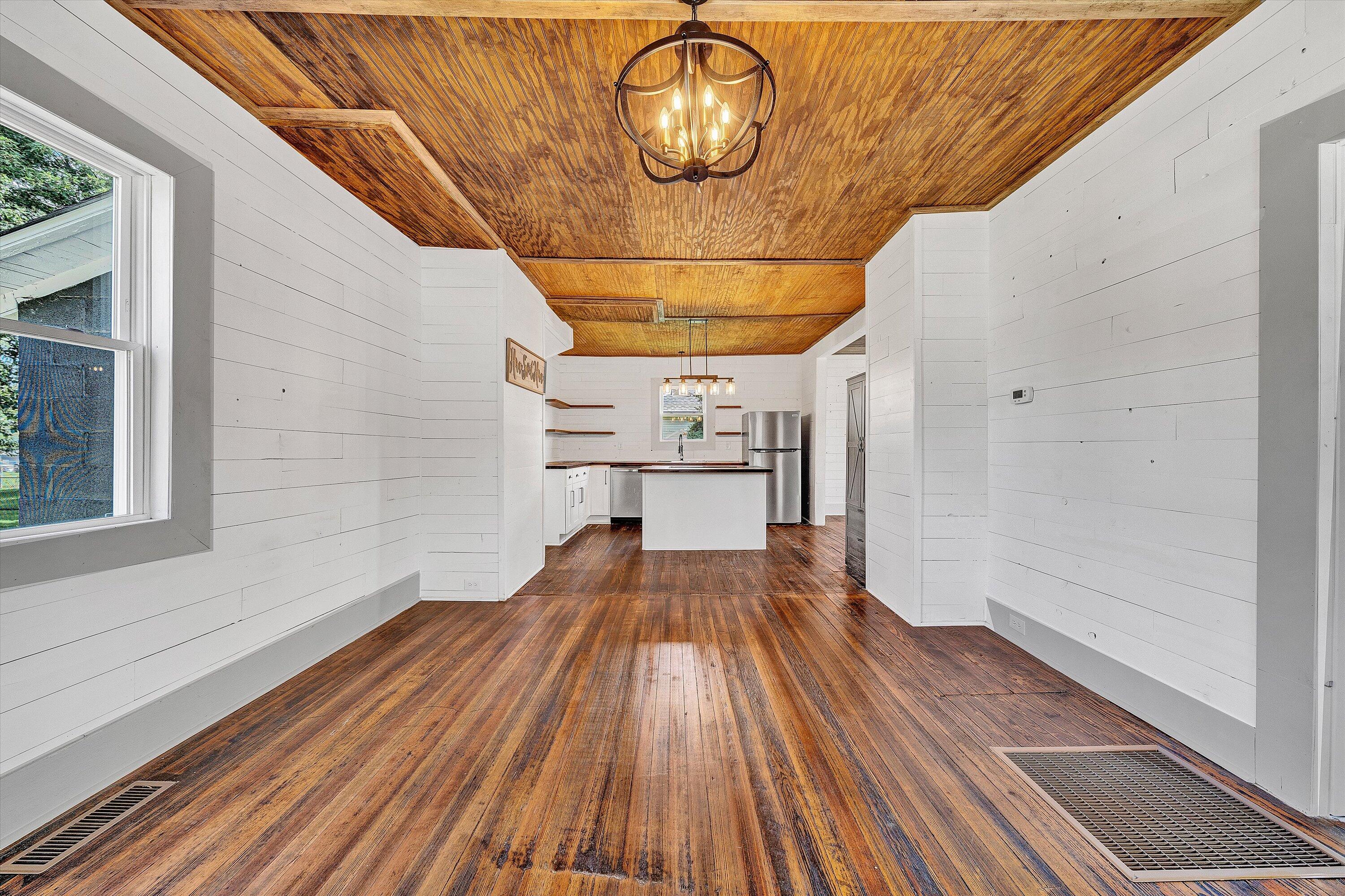 402 7th Street Salem, VA 24153 - Photo 5 of 32 a view of wooden floor with a sink and wooden floor