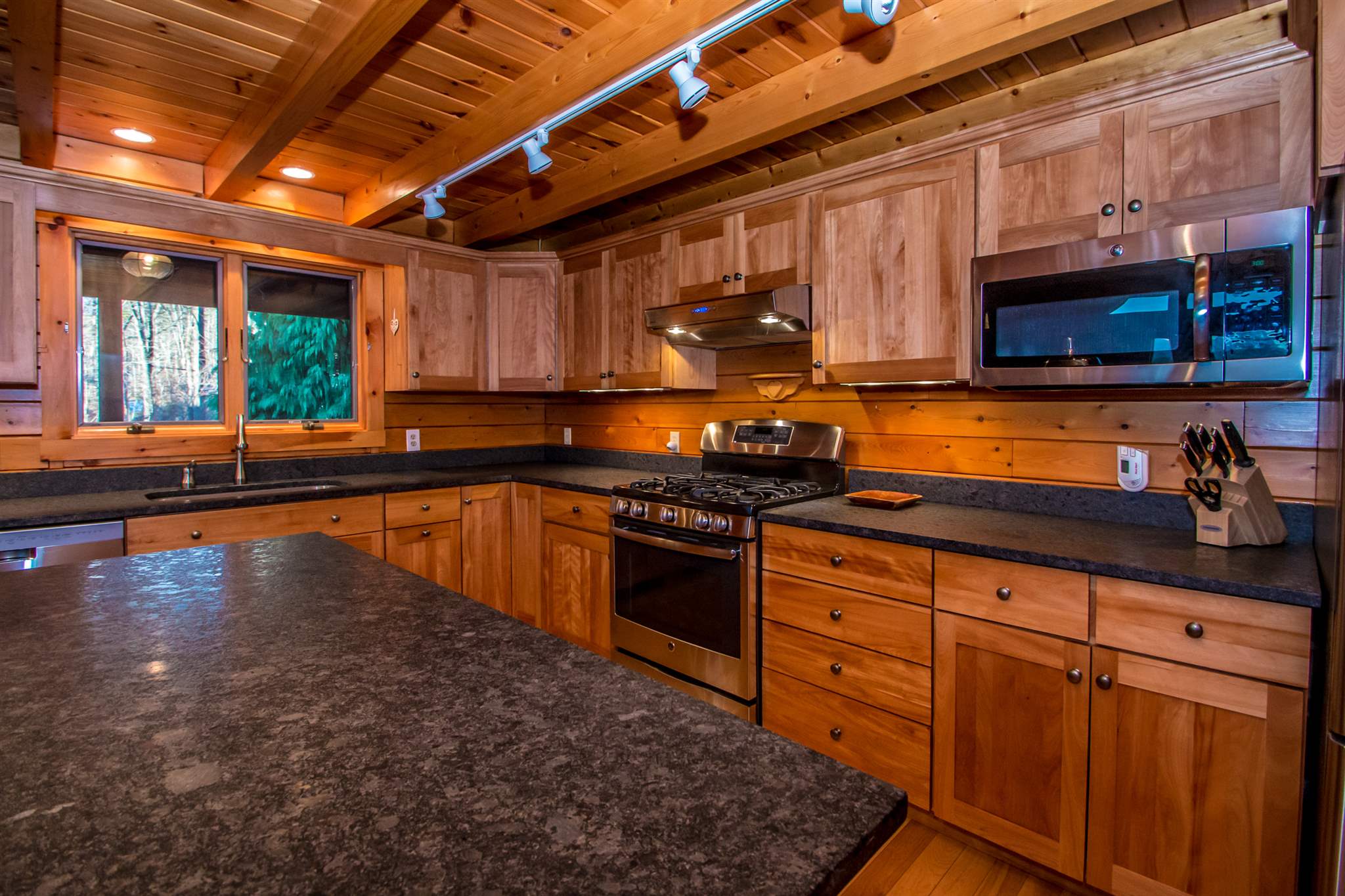 391 Conway Road Madison, NH 03849 - Photo 8 of 40 Gallery Image 8