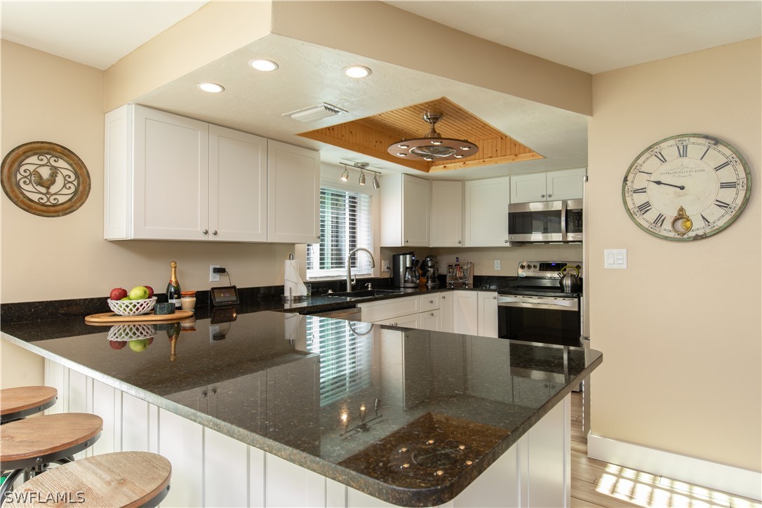 12919 Iona Road Fort Myers, FL 33908 - Photo 12 of 27 Gallery Image 12