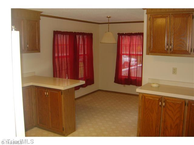 7731 Riverbend Road Claremont, NC 28610 - Photo 5 of 9 Dining Room.