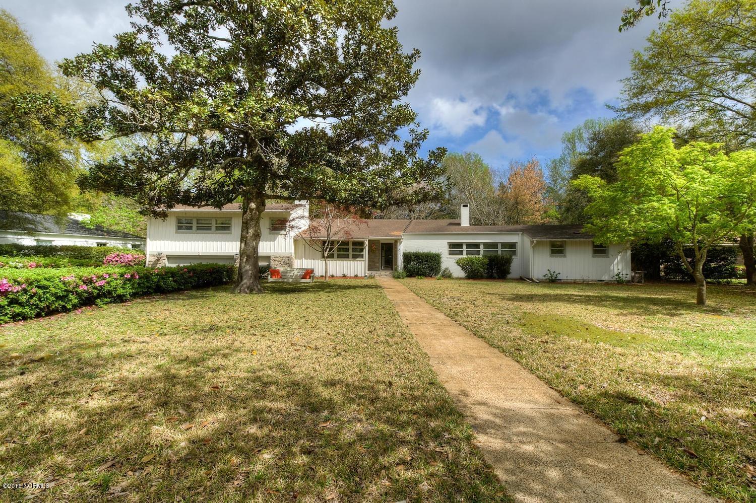 1703 Hawthorne Rd-large-001-1-Front Exte