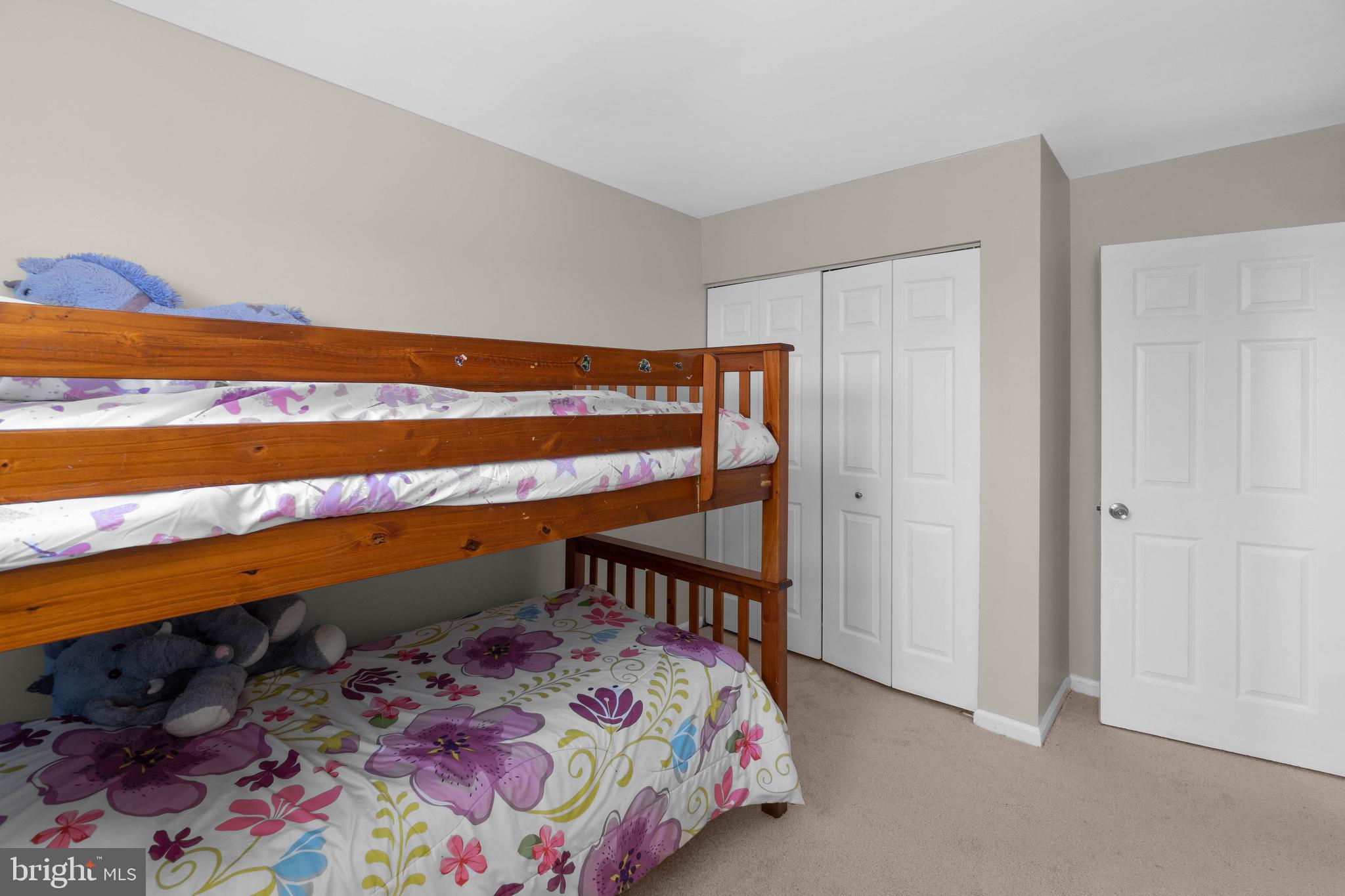 1049 Grovehill Road Baltimore, MD 21227 - Photo 18 of 27 Bedroom