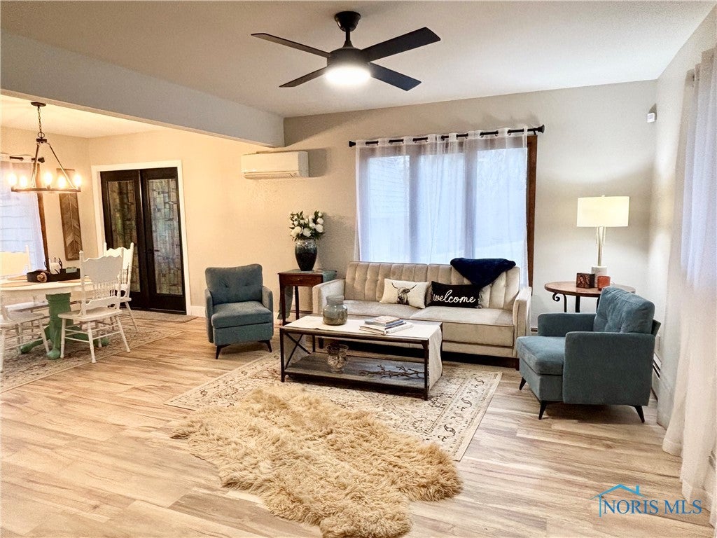 6853 Seaman Road Oregon, OH 43616 - Photo 2 of 50 Spacious Living Room