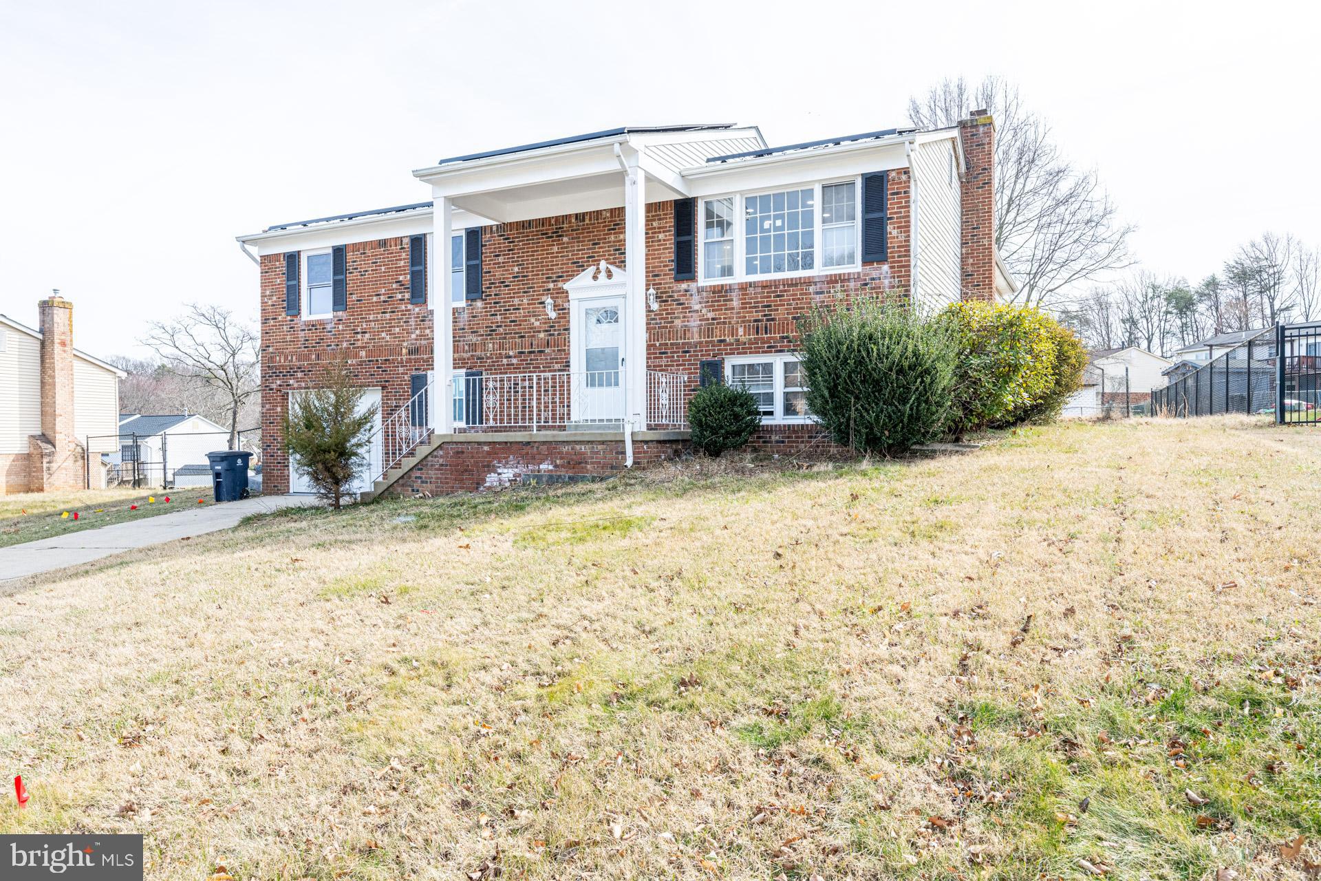 6804 Middlefield Road Fort Washington, MD 20744 - Photo 3 of 44 Gallery Image 3