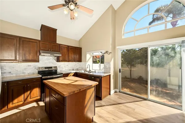 $1,050,000 | 12136 Royal Lytham Row, San Diego, CA 92128