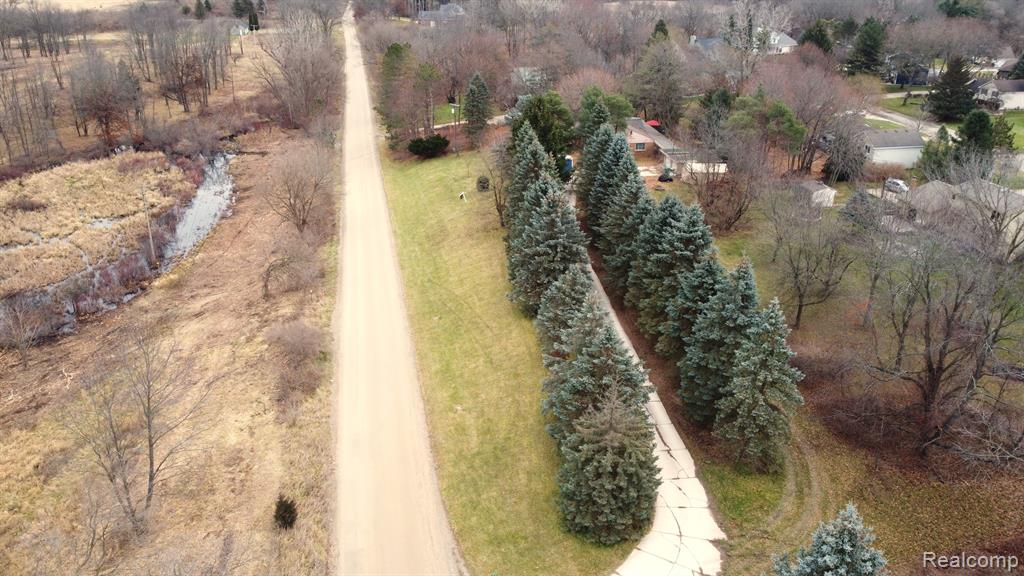 1100 Inwood Road Rochester, MI 48306 - Photo 7 of 28