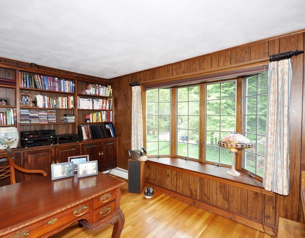 187 College Road Concord, MA 01742 - Photo 7 of 26