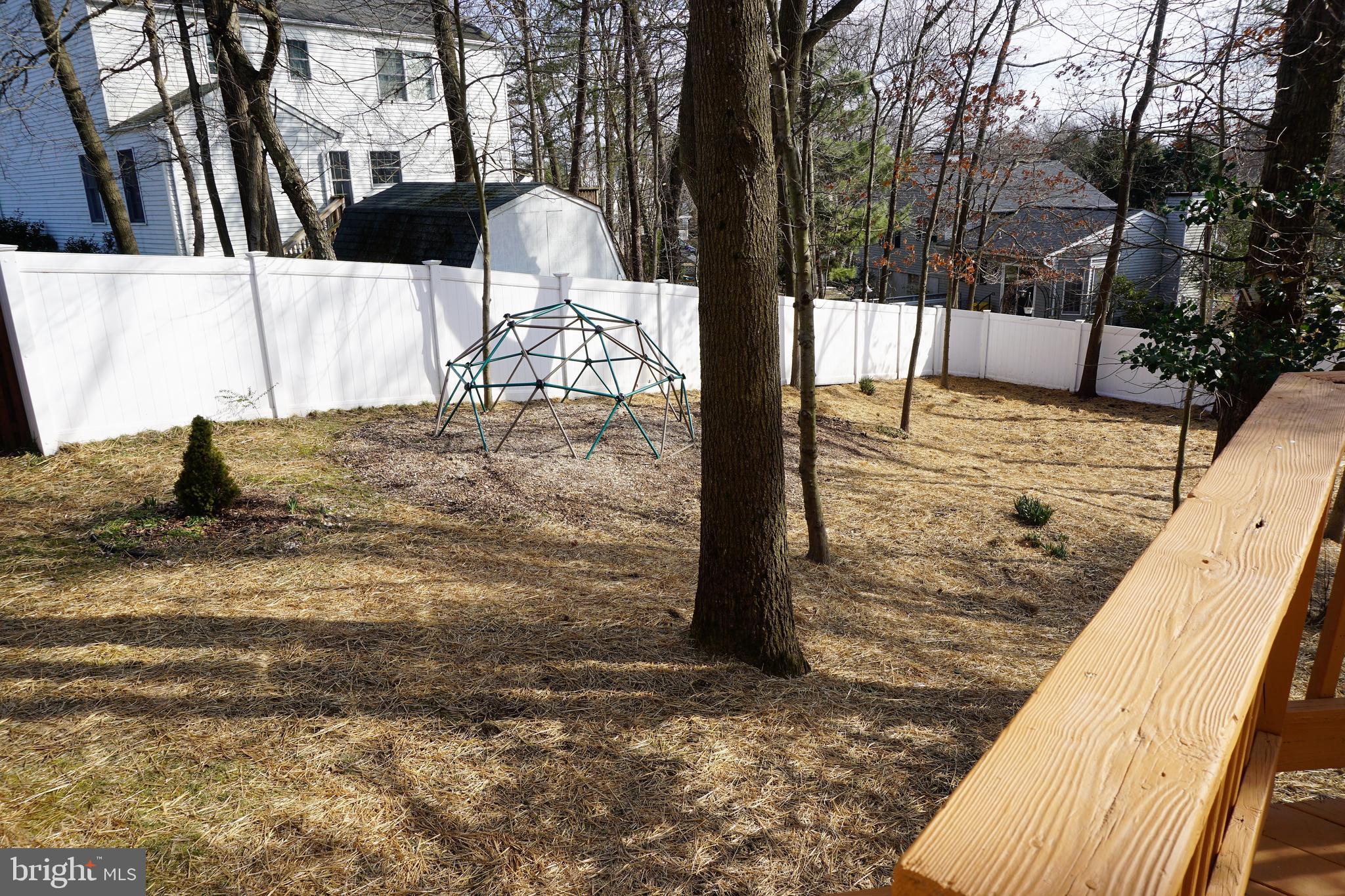 1303 Somerset Road Severn, MD 21144 - Photo 22 of 23 SIDE YARD