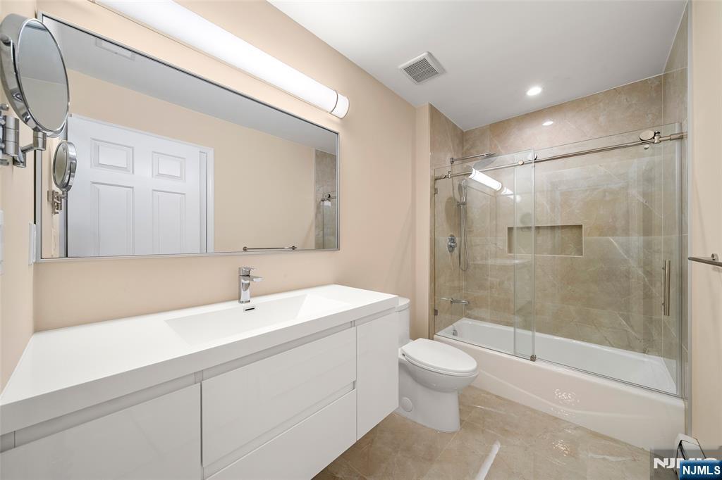 7 Woods Edge Road Old Tappan, NJ 07675 - Photo 22 of 32