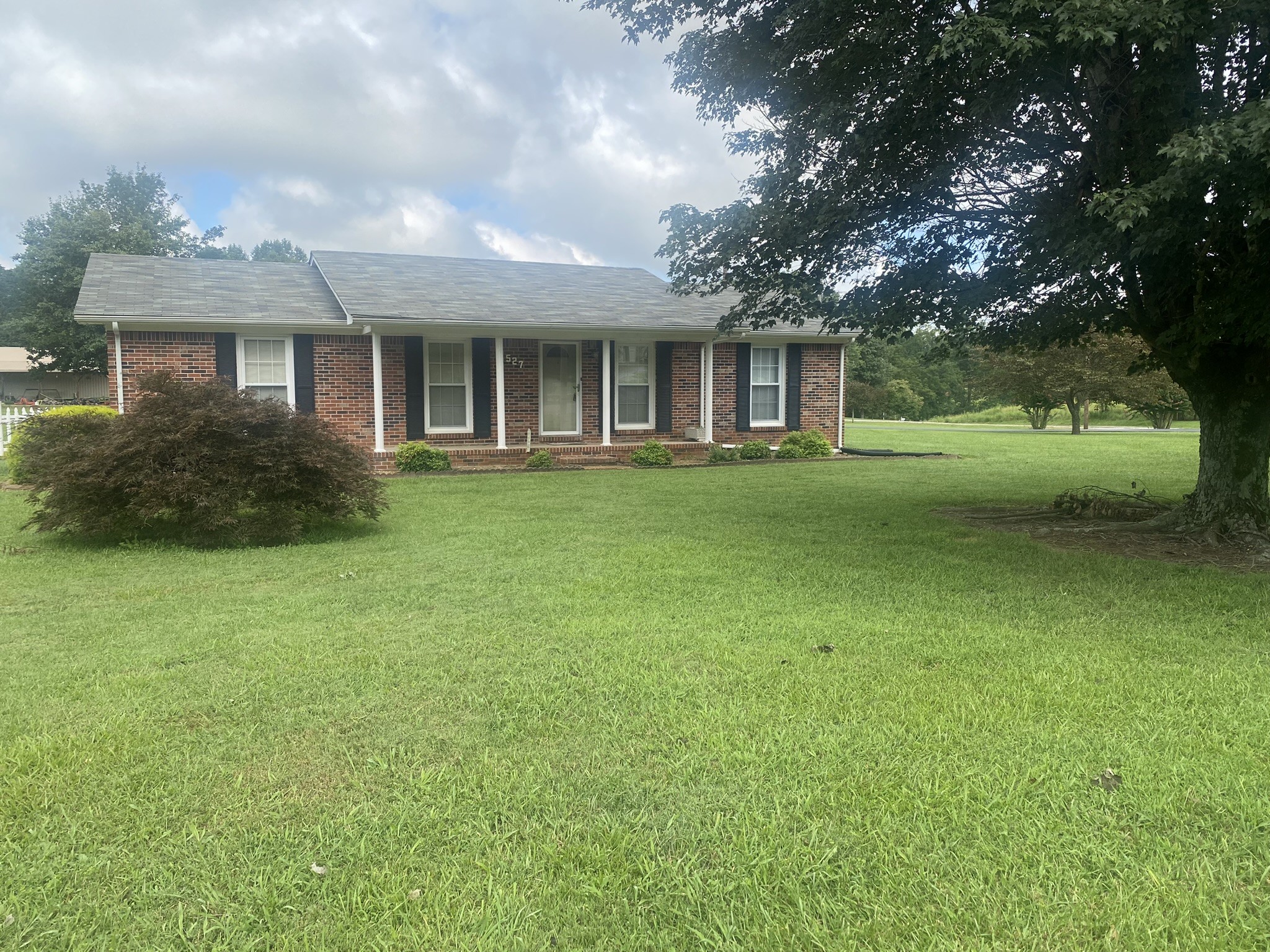 527 Spring Valley Road McMinnville, TN 37110 - Photo 3 of 17 Gallery Image 3