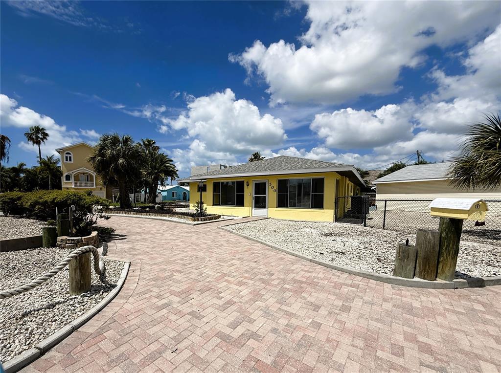 500 140th Avenue East Madeira Beach, FL 33708 - Photo 2 of 30