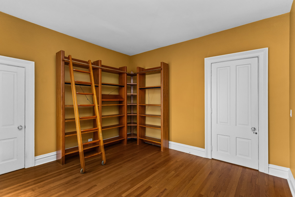 2236 Ridge Avenue Evanston, IL 60201 - Photo 20 of 64