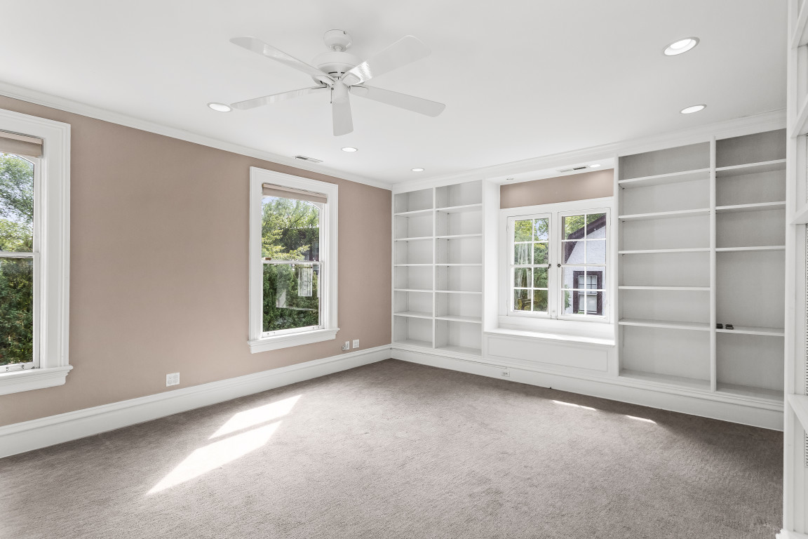 2236 Ridge Avenue Evanston, IL 60201 - Photo 34 of 64