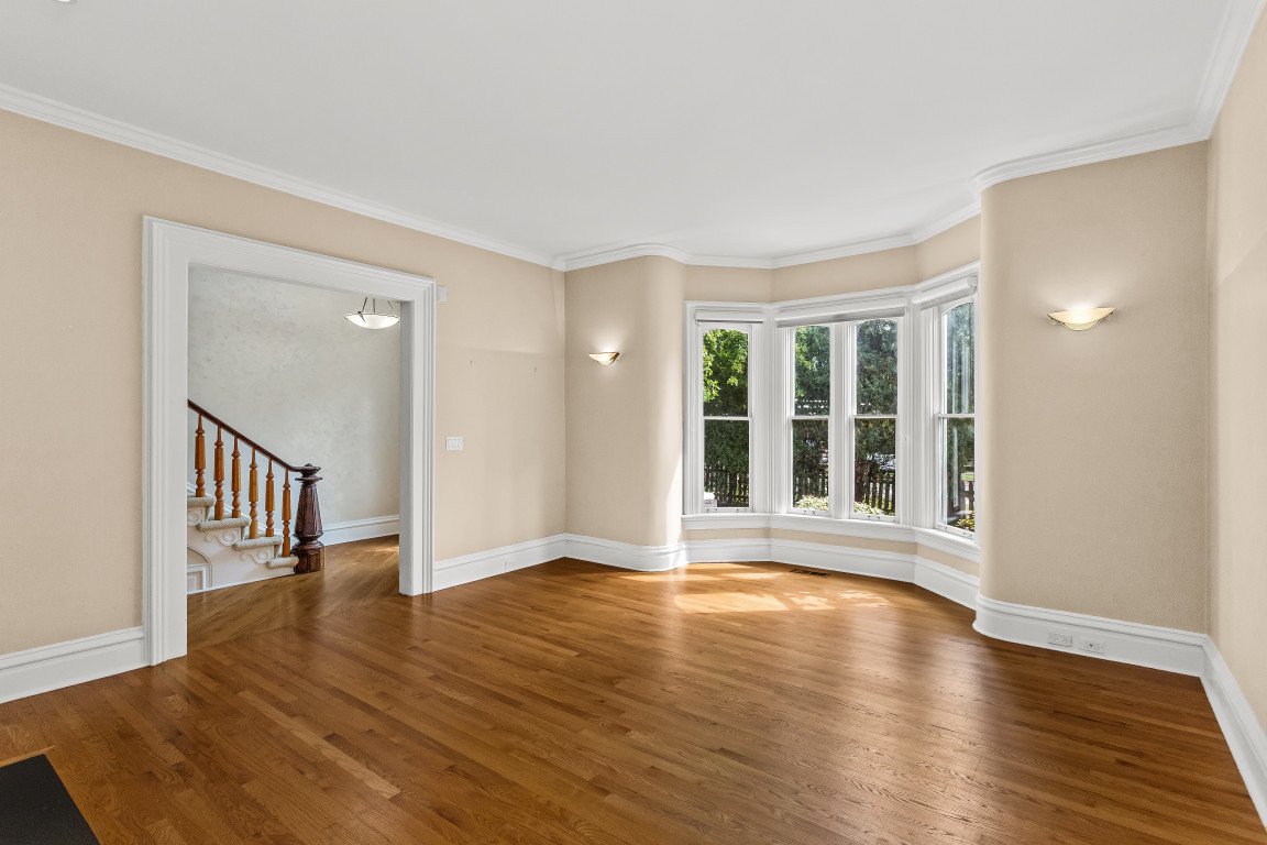 2236 Ridge Avenue Evanston, IL 60201 - Photo 4 of 64