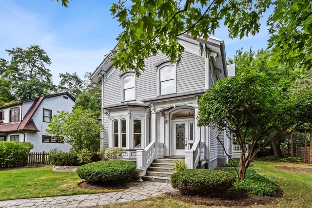 $1,450,000 | 2236 Ridge Avenue, Evanston, IL 60201