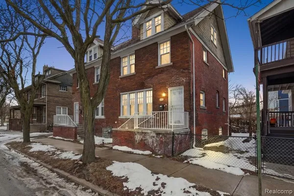 $1,500 | 8214 Brush Street, Detroit, MI 48202