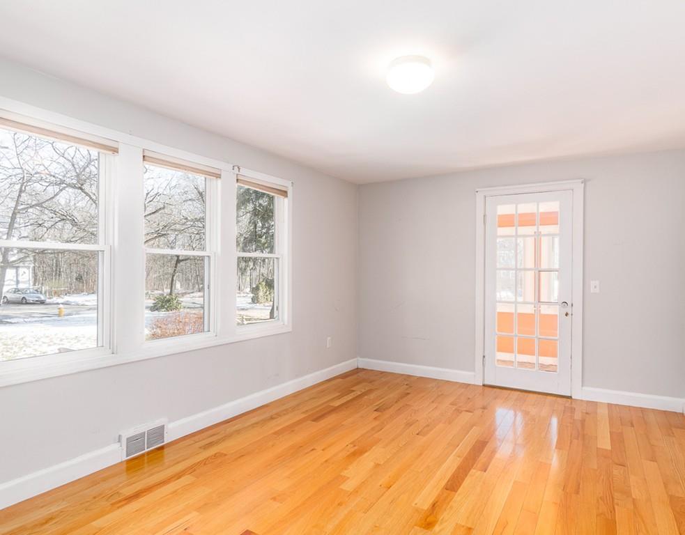 47 Providence Road Westford, MA 01886 - Photo 17 of 28 Gallery Image 17