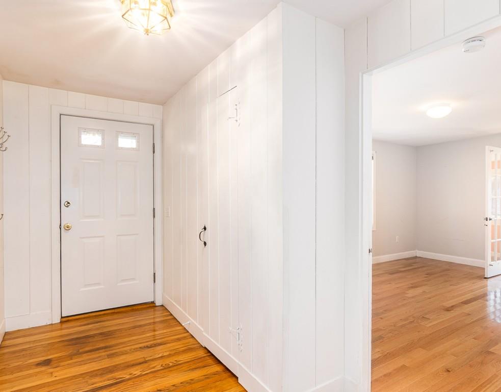 47 Providence Road Westford, MA 01886 - Photo 4 of 28 Gallery Image 4