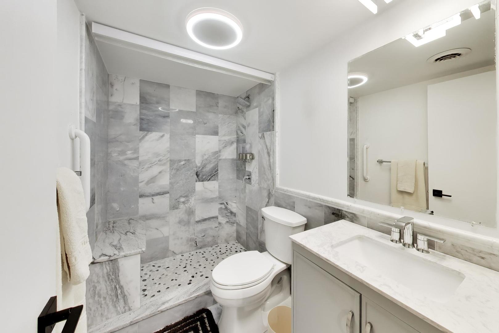 235 Ridge Road, Unit 1F Wilmette, IL 60091 - Photo 19 of 26 Gallery Image 19
