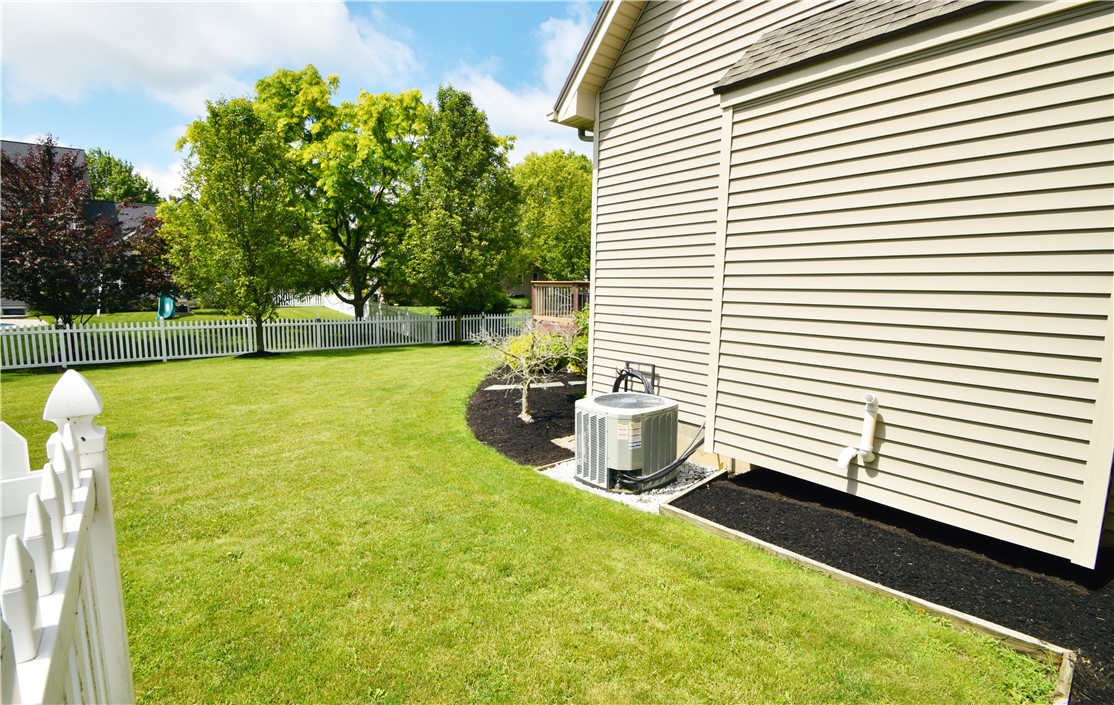 41 Ketchum Street Victor, NY 14564 - Photo 35 of 36 Side yard