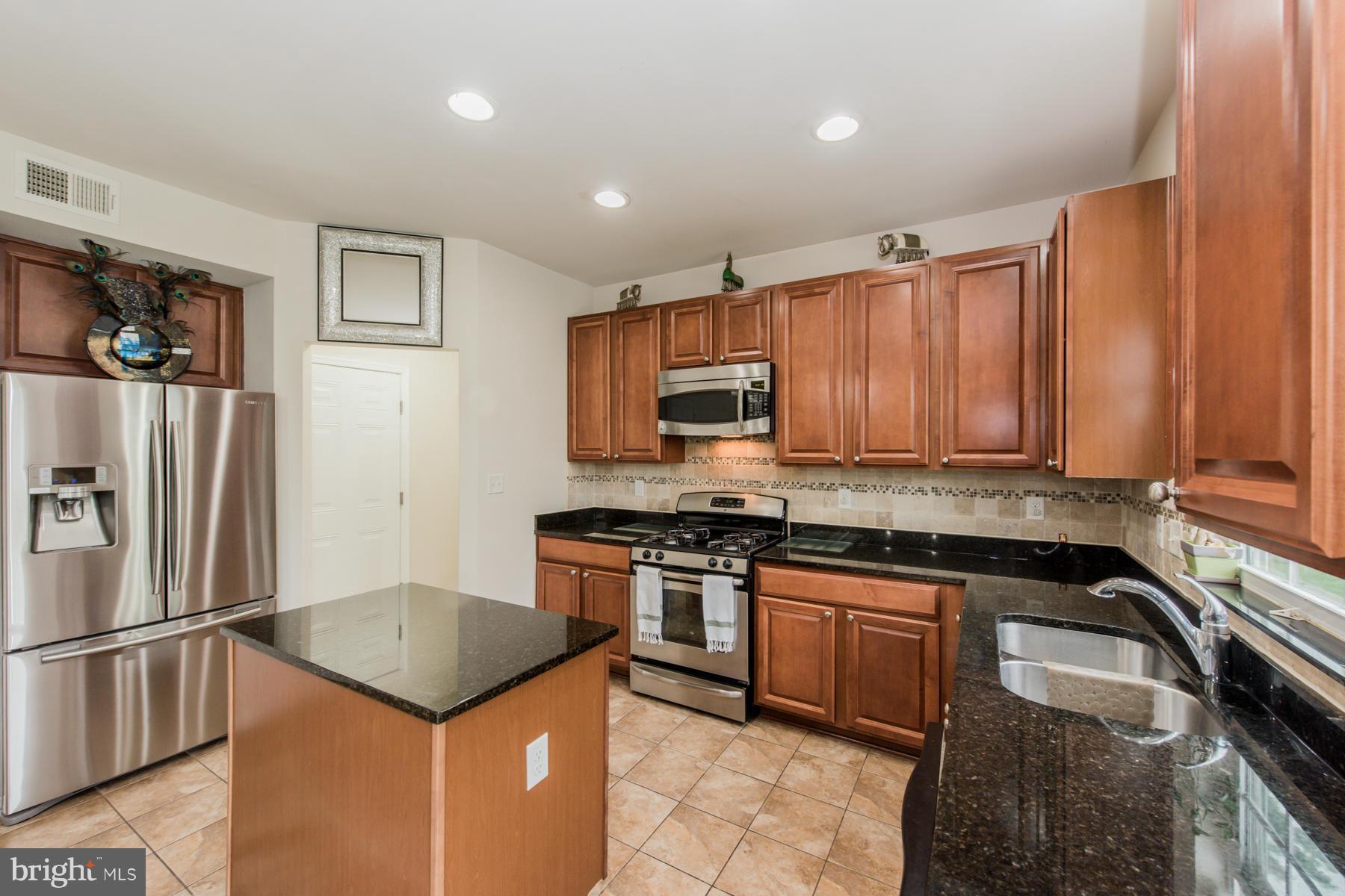 9588 Chaton Road Laurel, MD 20723 - Photo 2 of 22 Kitchen