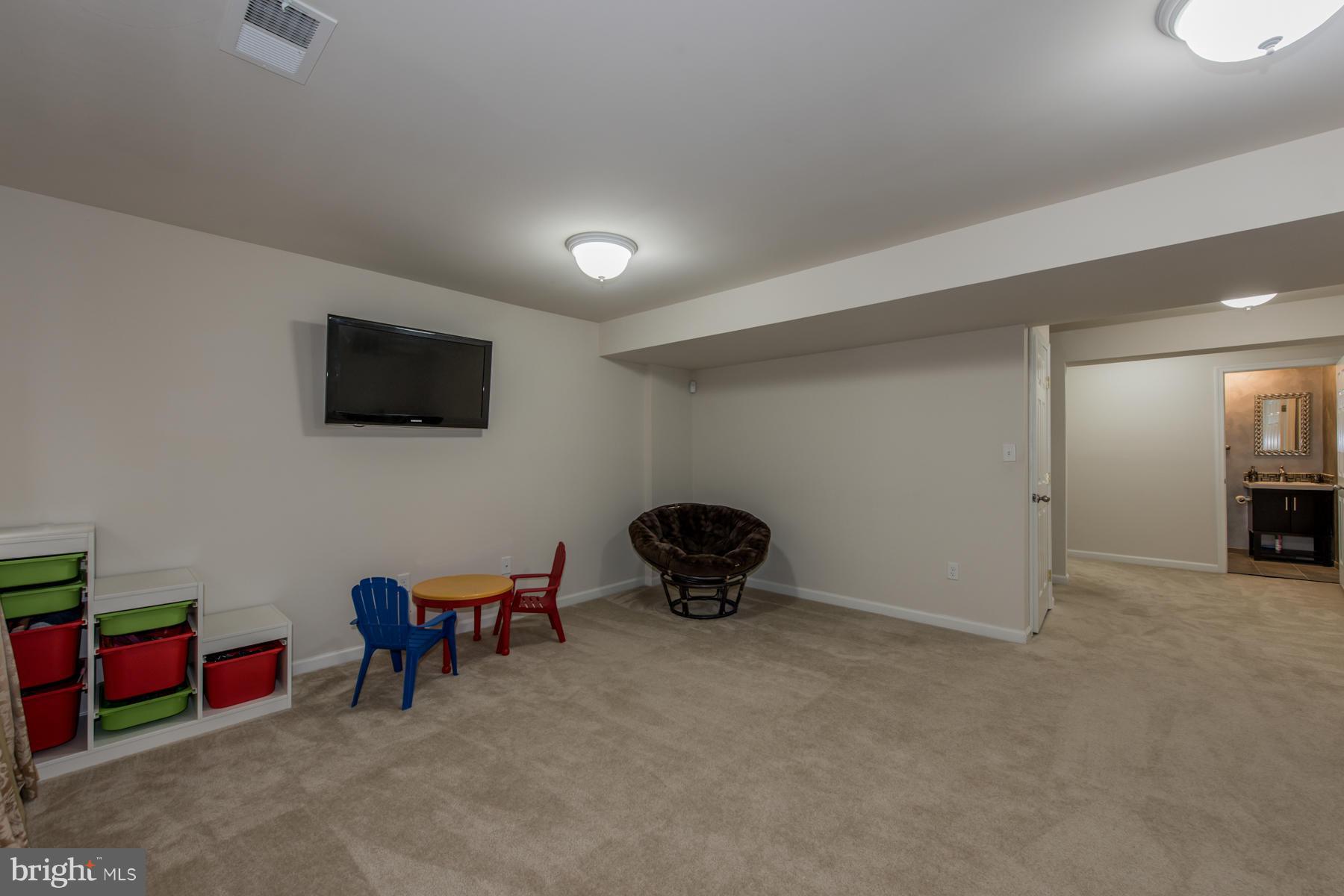 9588 Chaton Road Laurel, MD 20723 - Photo 20 of 22 Lower Level