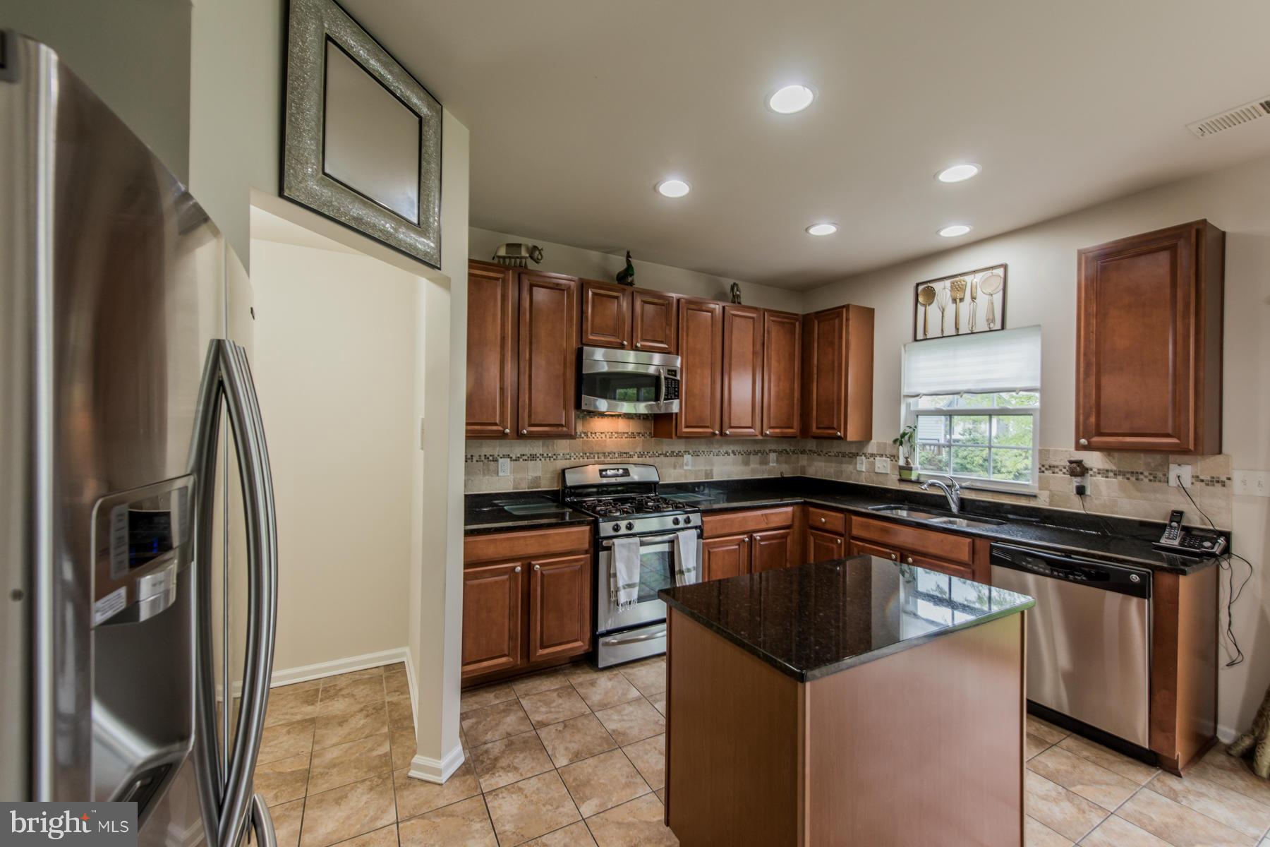 9588 Chaton Road Laurel, MD 20723 - Photo 5 of 22 Kitchen